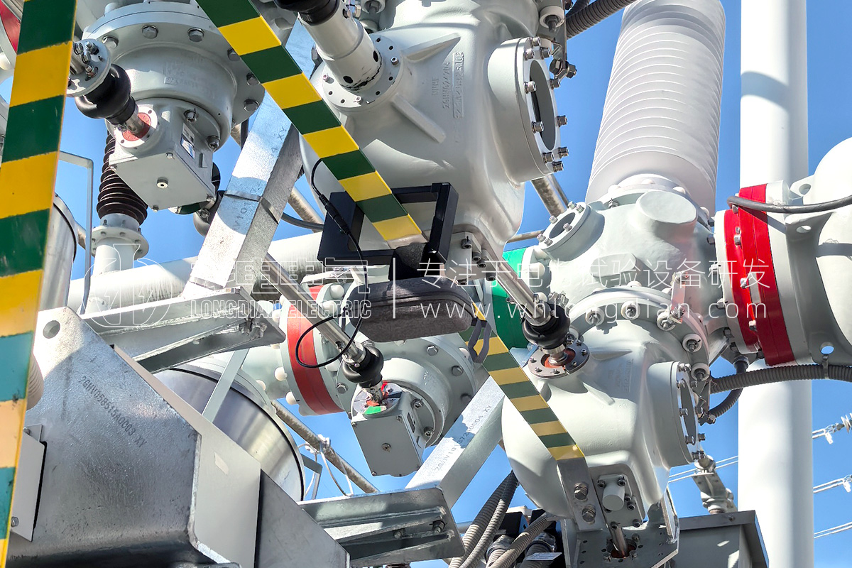 告別繁瑣收放線!武漢龍電電氣新一代無(wú)線雙端接地高壓開(kāi)關(guān)綜合特性測(cè)試儀革新上市